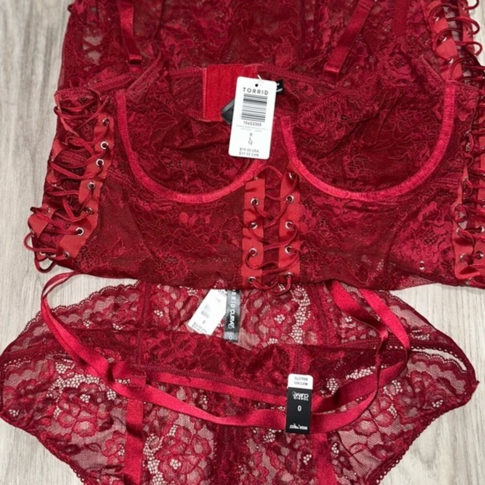 SOLD NWT -Laced Up Lace Chemise and Underwear - Picture 7 of 8